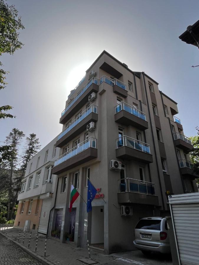 Aparthotel Victory Sofia Bagian luar foto